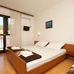 With Parking Space - Paklenica - 6431 Daire