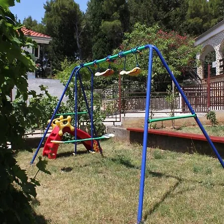 Apartament With Parking Space - Paklenica - 6431