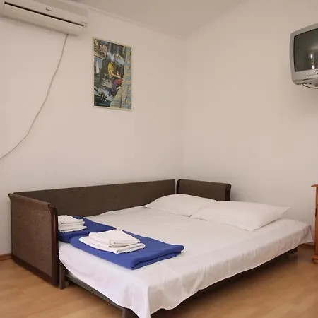 Apartment With A Parking Space Starigrad, Paklenica - 6431 Starigrad Paklenica