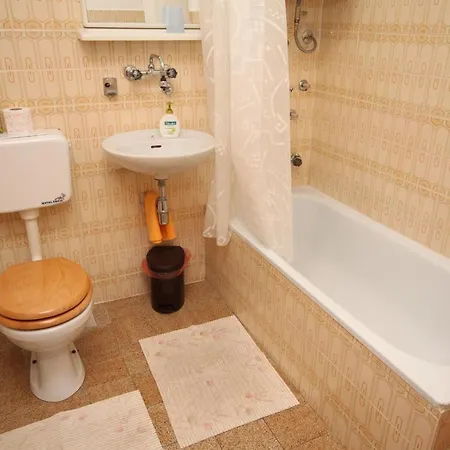Apartment With A Parking Space Starigrad, Paklenica - 6431 Starigrad Paklenica